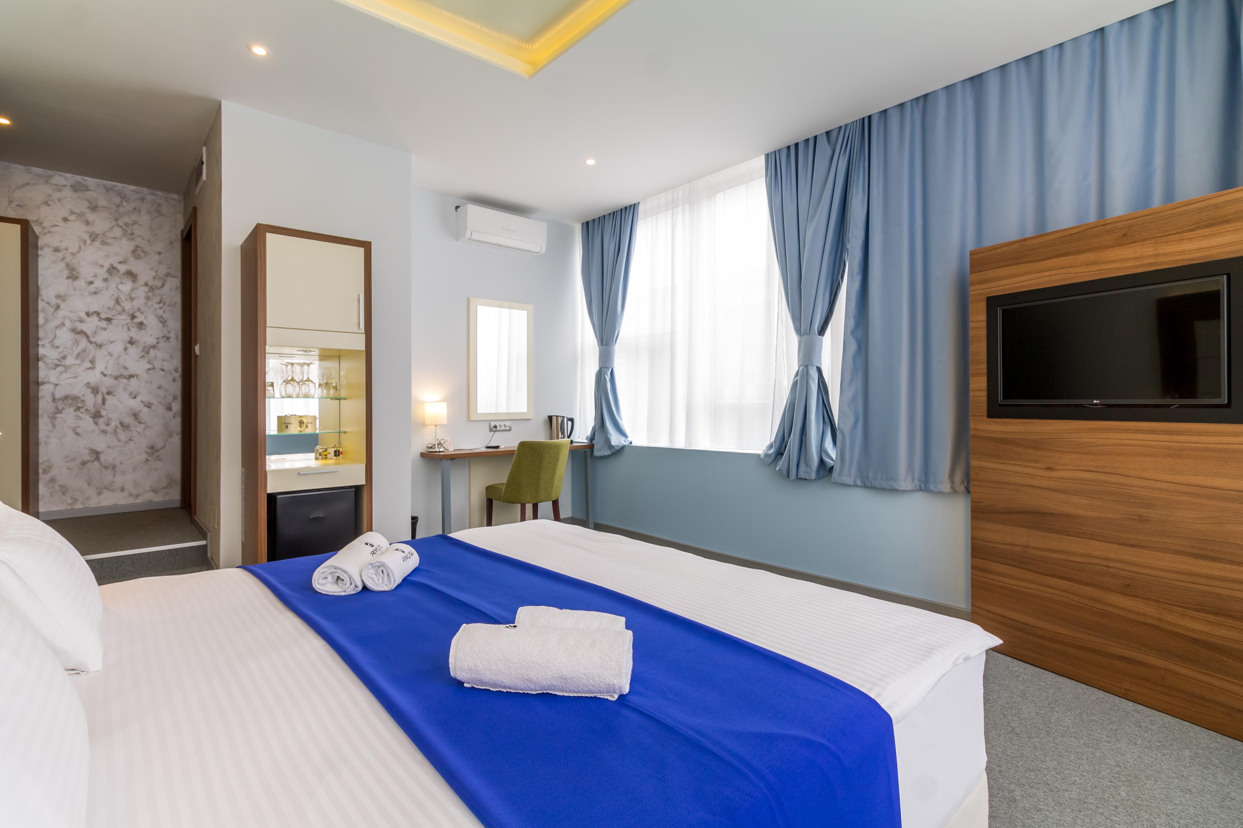 Privilege By Central Park Bed & Breakfast