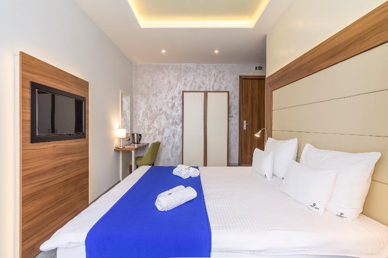 Privilege By Central Park Bed & Breakfast Belgrade